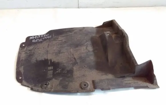 Mitsubishi Pajero Rear underbody cover/under tray MN146240 MN146238 MN146236