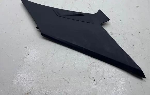 Mercedes-Benz E W124 (A) pillar trim 1246952744 12740000