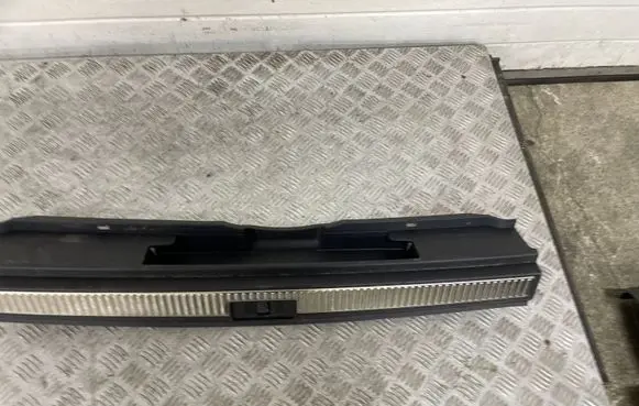 Skoda Superb B8 (3V) Trunk/boot sill cover protection 3V9863459