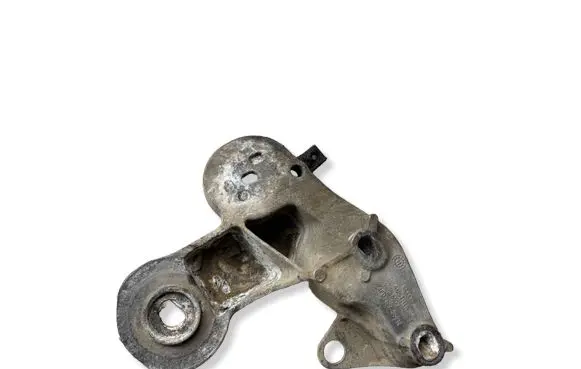 Audi A6 S6 C6 4F Engine mounting bracket 4F0199352N