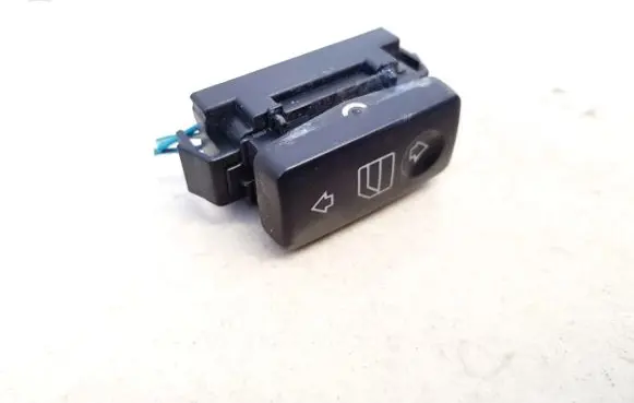 Mercedes-Benz S W220 Electric window control switch a2208213379 q03a03442