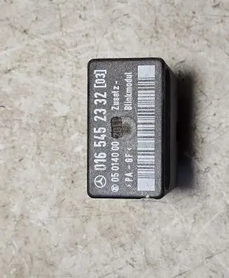 Mercedes-Benz Sprinter W901 W902 W903 W904 Other relay 0165452332