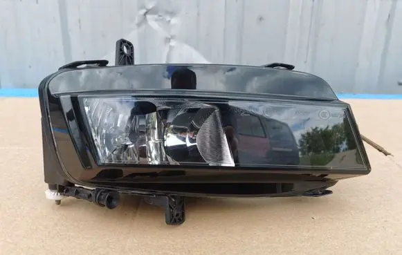 Volkswagen Golf VII Front fog light 5G0941662D