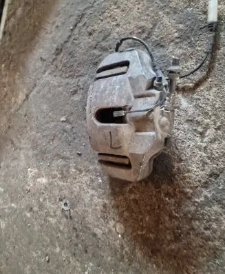 BMW 5 E60 E61 Front brake caliper