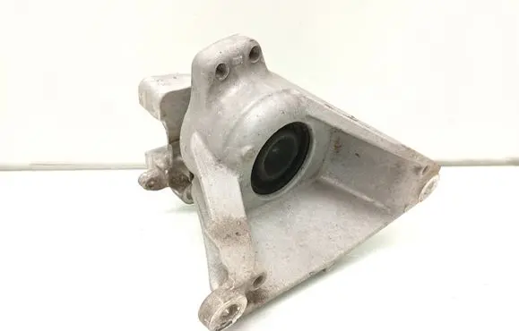 Honda Civic Engine mount bracket 21SMT