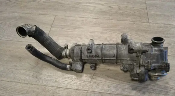 Iveco Daily 45 - 49.10 EGR valve 504136967