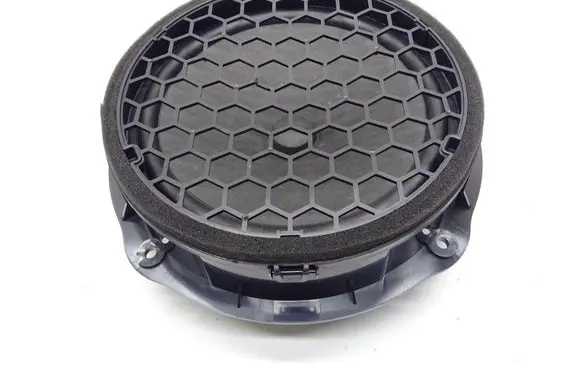Audi A3 S3 8V Front door speaker 8V0035415