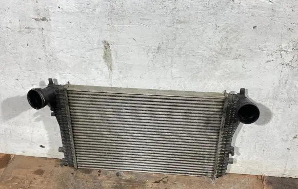 Volkswagen Tiguan Intercooler radiator 3c0145805p N6893002