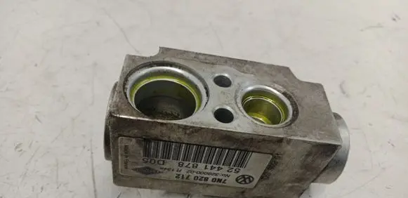 Volkswagen Sharan Air conditioning (A/C) expansion valve 7N0820712
