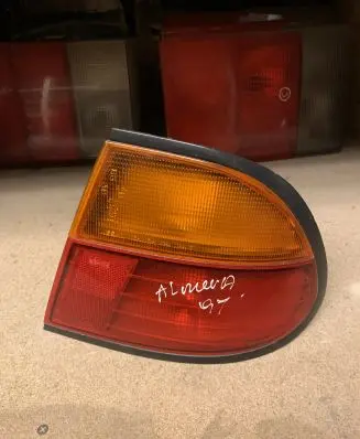 Nissan Almera Rear/tail lights