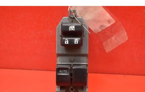 Toyota Yaris Electric window control switch 