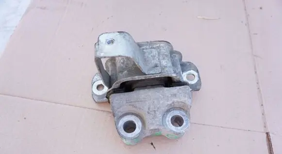 Fiat Doblo Gearbox mounting bracket SKO71936