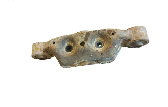 Subaru Legacy Rear differential/diff mount bracket 