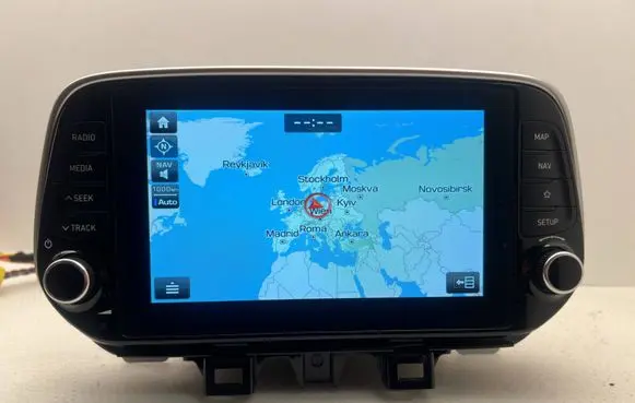 Hyundai Tucson TL Radio/GPS head unit trim 96560D7820ZL5 AVBC1D7E