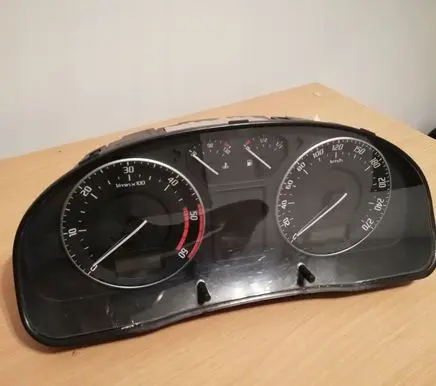 Skoda Superb B5 (3U) Speedometer (instrument cluster) 3U0920812D