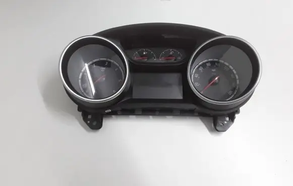 Speedometer (instrument cluster)