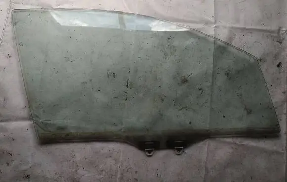 Honda Jazz Front door window glass four-door as2