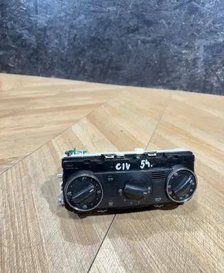 Mercedes-Benz B W245 Climate control unit A1698301785 69780012