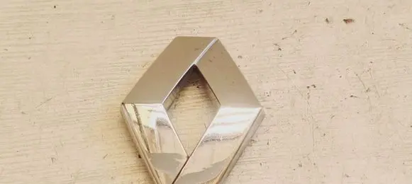 Renault Scenic I Manufacturer badge logo/emblem 8200027424