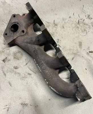 Renault Scenic II - Grand scenic II Exhaust manifold 8426549