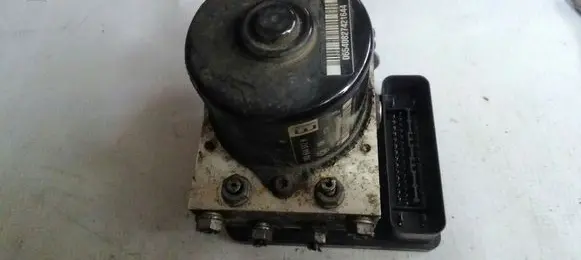 Volkswagen Golf IV ABS Pump 1K0907379