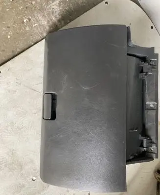 Chevrolet Captiva Glove box