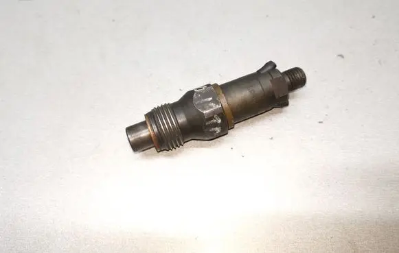 Volvo S40, V40 Fuel injector LCR6735401D