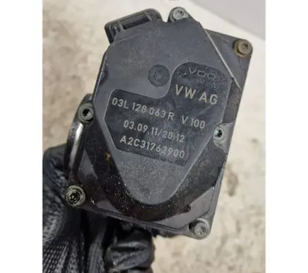 Volkswagen PASSAT B6 Throttle valve A2C31762900 03L128063R