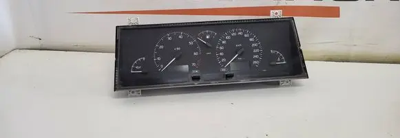 Renault Safrane Speedometer (instrument cluster) 85017042 260996