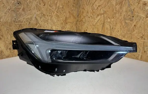 Volvo XC60 Headlight/headlamp 31420418 K080665