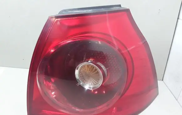 Volkswagen Golf V Rear/tail lights 1K6945096E