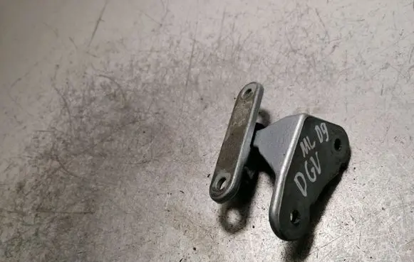 Mercedes-Benz GL X164 Rear door upper hinge