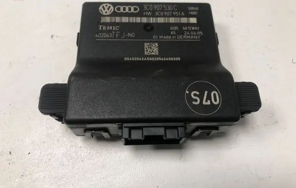 Volkswagen PASSAT B6 Other control units/modules 3C0907530C