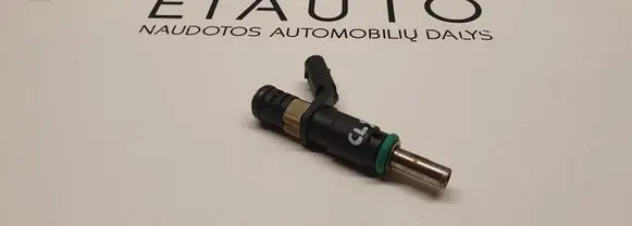 Mercedes-Benz CLS C219 Fuel injector A2720780249