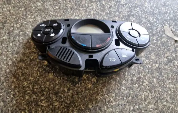 Ford Focus Climate control unit 2S4H18C612BJ