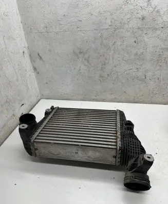 Porsche Macan (95B) Intercooler radiator 95B145803B 7151015 T95B101