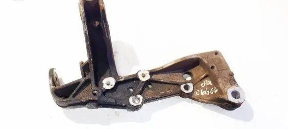 Skoda Octavia Mk2 (1Z) Front lower control arm/wishbone 1k0199296f