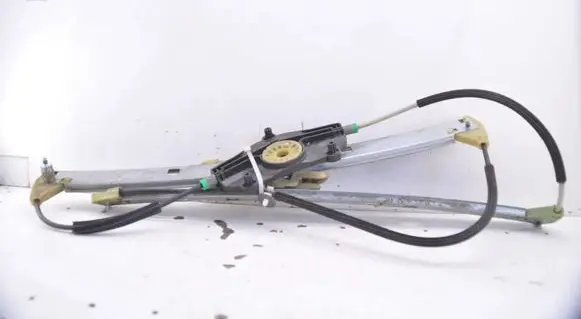 Audi Q5 SQ5 8R Front door electric window regulator 8R0837462B