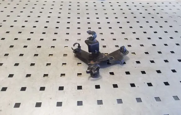 Nissan Qashqai Other engine bay part