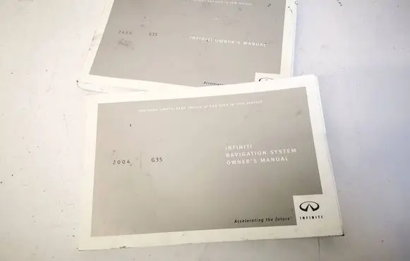 Infiniti QX56 Owners service history hand book
