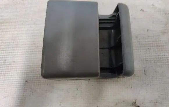 Mercedes-Benz Sprinter W901 W902 W903 W904 Seat belt trim 650286 64157KZ 64057K