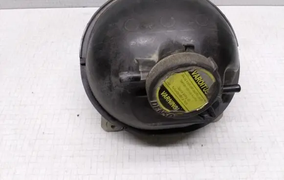 Coolant expansion tank/reservoir