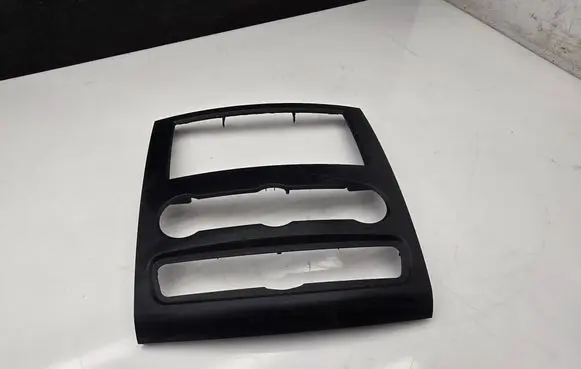 Volkswagen Crafter Radio/GPS head unit trim A9066800017