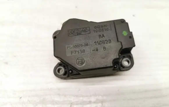 Volvo V60 Air flap motor/actuator 19E616 110628 PL1607526