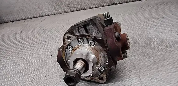 Opel Meriva B Fuel injection high pressure pump 55586499 HU2940001003