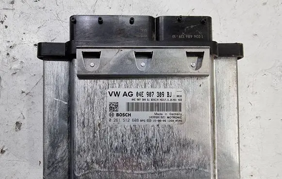 Audi A3 S3 8V Engine control unit/module 04E907309BJ 04E906027HF 0261S12608