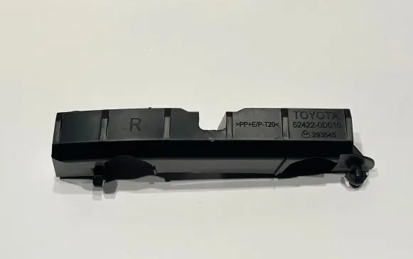 Toyota Yaris Front bumper mounting bracket 524220D010 293545