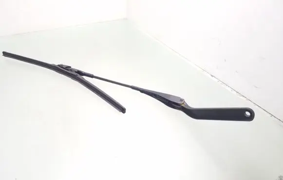 BMW 1 E81 E87 Front wiper blade arm 61617160009 7160009