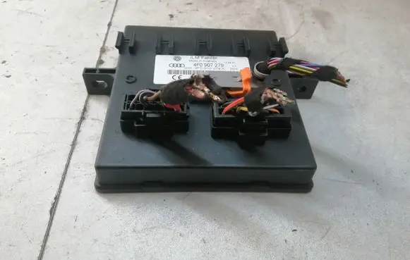 Audi A6 S6 C6 4F Comfort/convenience module 4F0907279 4F0910279K F005V00619