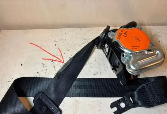 Skoda Octavia Mk3 (5E) Front seatbelt 5E0857701